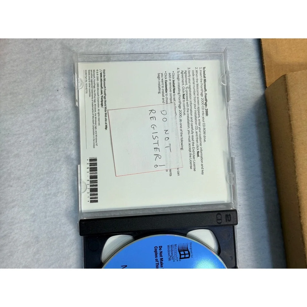 Microsoft FrontPage 2000 Windows Web Site Creation Tool Vintage Big Box CD-ROM